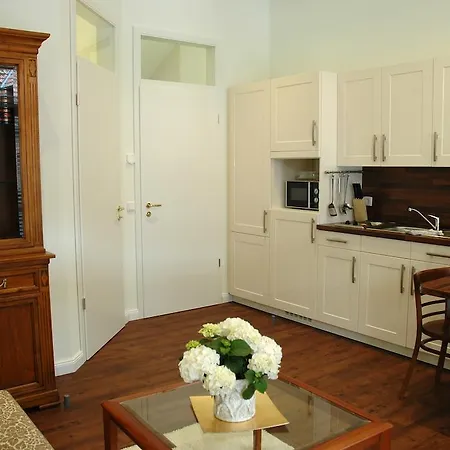 Goecke's Haus Und Garten - Remise