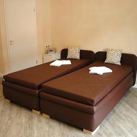 Goecke's Haus Und Garten - Remise